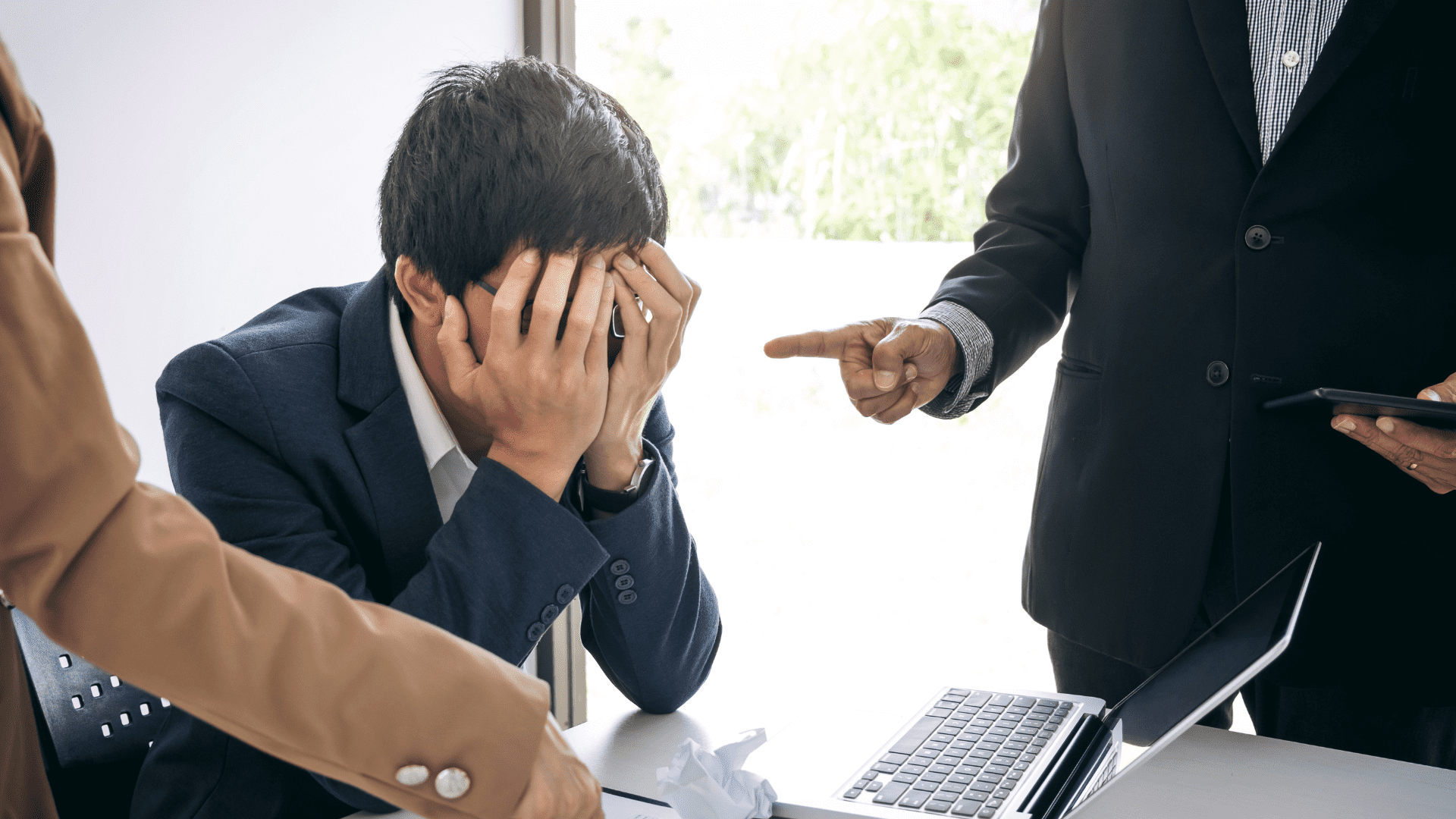 How to Deal With a Coworker That Insults You at Work
